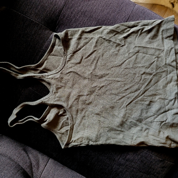 Dark Grey Cotton Uniqlo U Tank Top - Picture 3 of 4